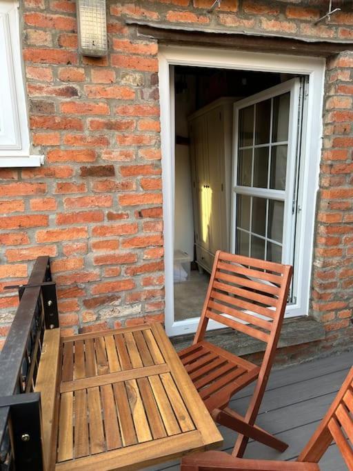 The Nook Lincoln Villa Екстериор снимка