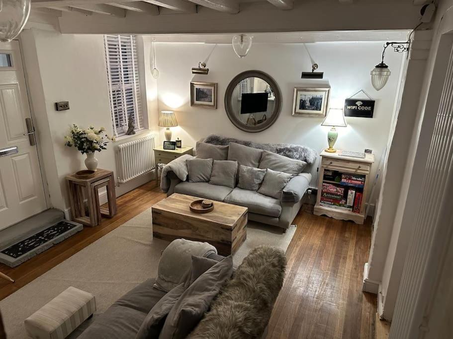 The Nook Lincoln Villa Екстериор снимка