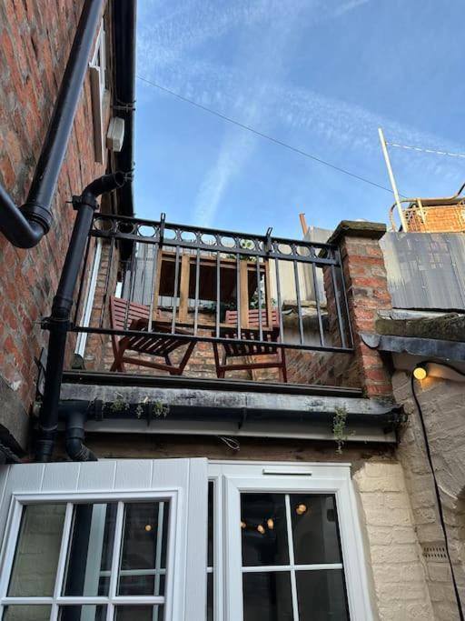 The Nook Lincoln Villa Екстериор снимка