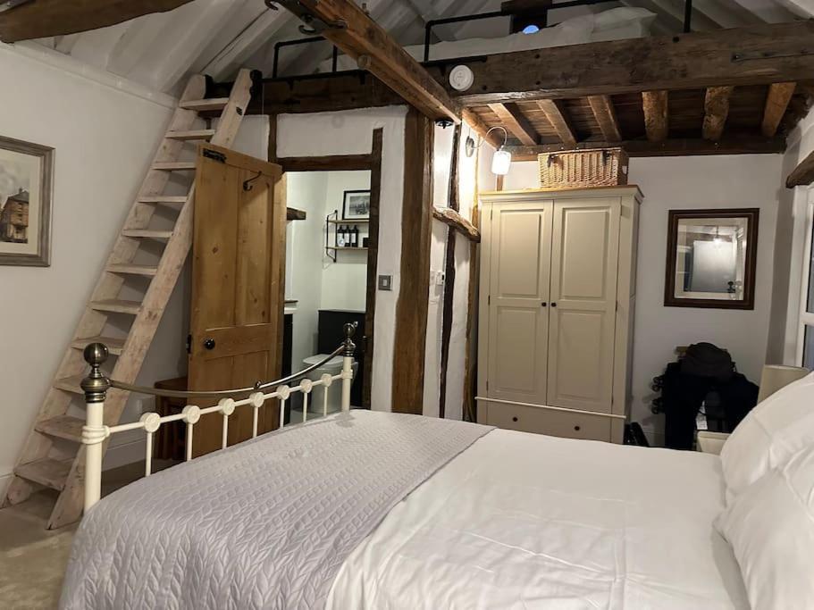 The Nook Lincoln Villa Екстериор снимка