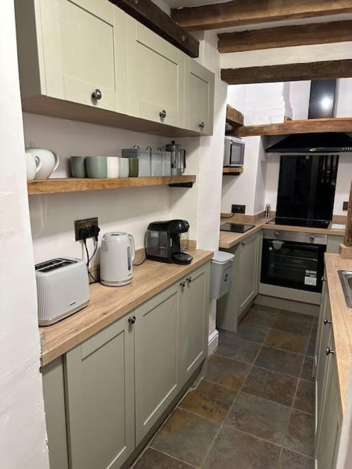 The Nook Lincoln Villa Екстериор снимка